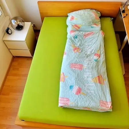Apartment 5 Min In - Euer Neues Zuhause In *